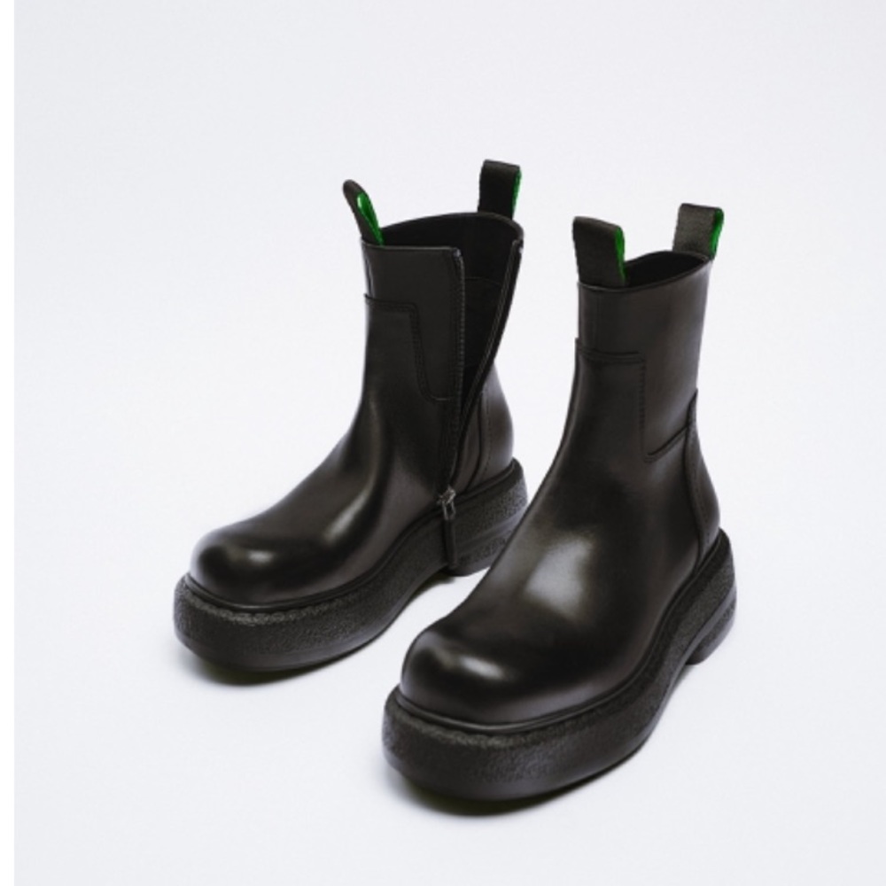 ZARA FLAT LEATHER ANKLE BOOTS